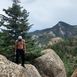 Meet your Posher, Hunter